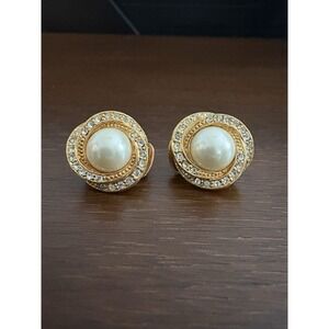 Vintage Signed Vendome Faux Pearls Rhinestone Gold tone Circle Clip-on Earrings